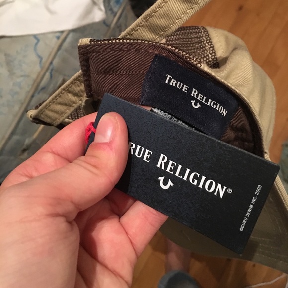 True Religion hat never worn - Picture 2 of 2